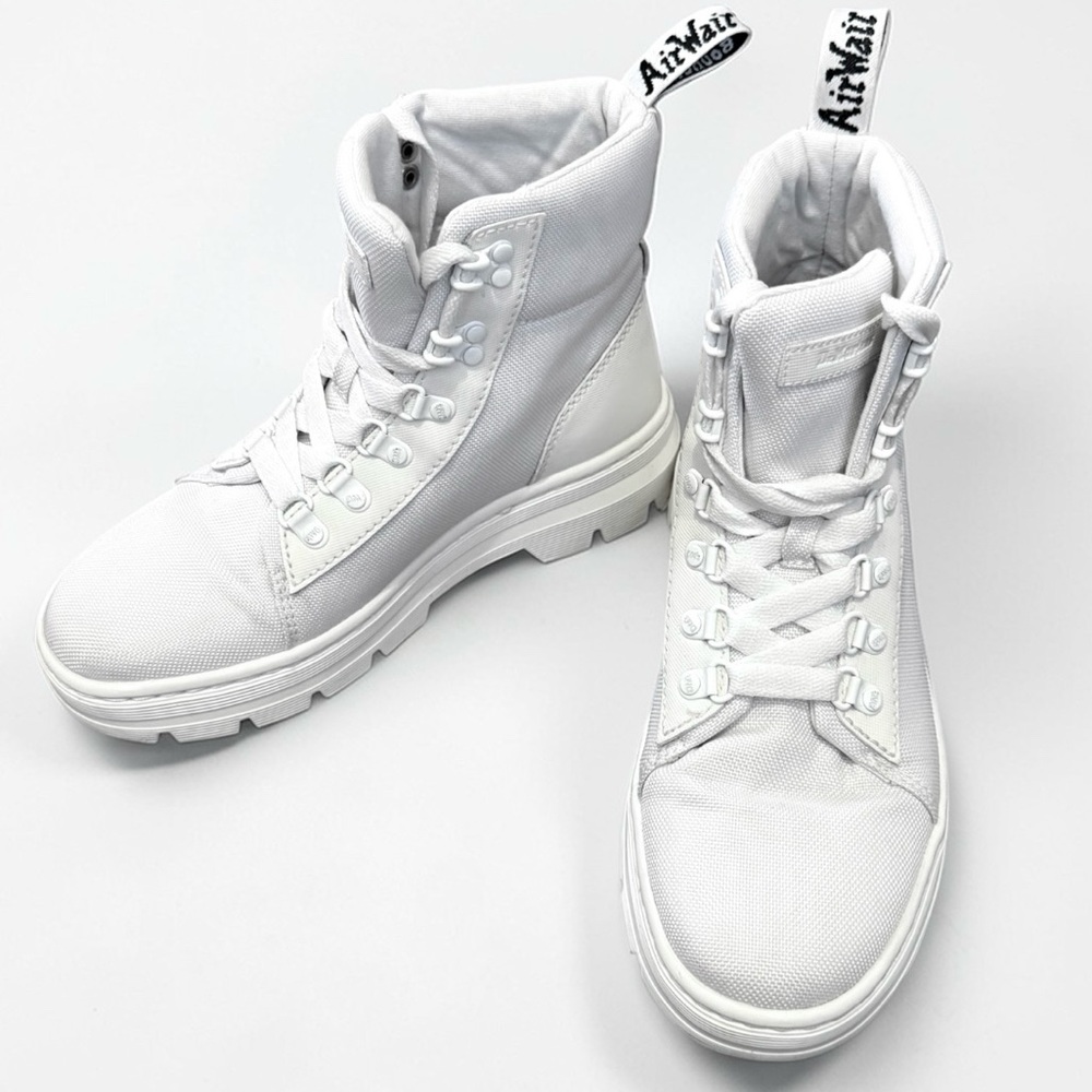 Dr. Martens COMBS W White Combat Boots Size 7 Lightweight Lace-Up Utility Boots